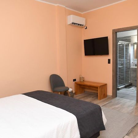 Konstantina Apartment Atene Esterno foto