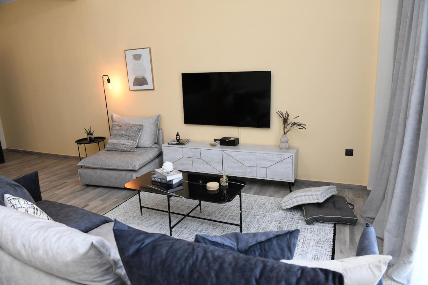 Konstantina Apartment Atene Esterno foto